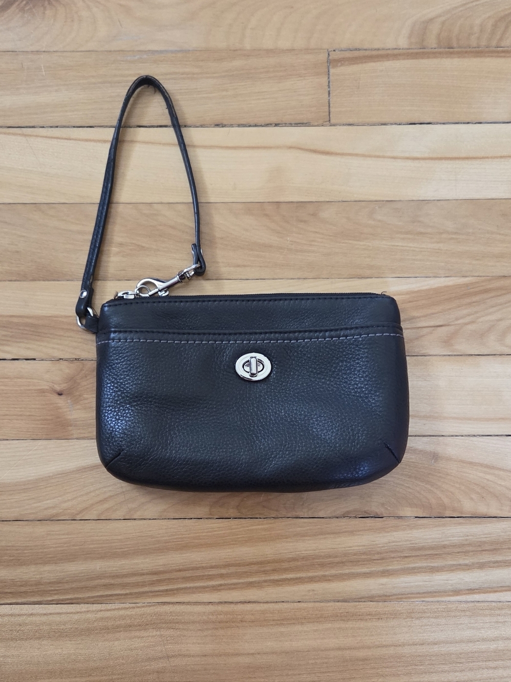 Coach black leather wristlet w turnlock